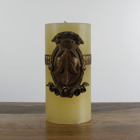 Large Del Ray Candle with Shield - Ivory